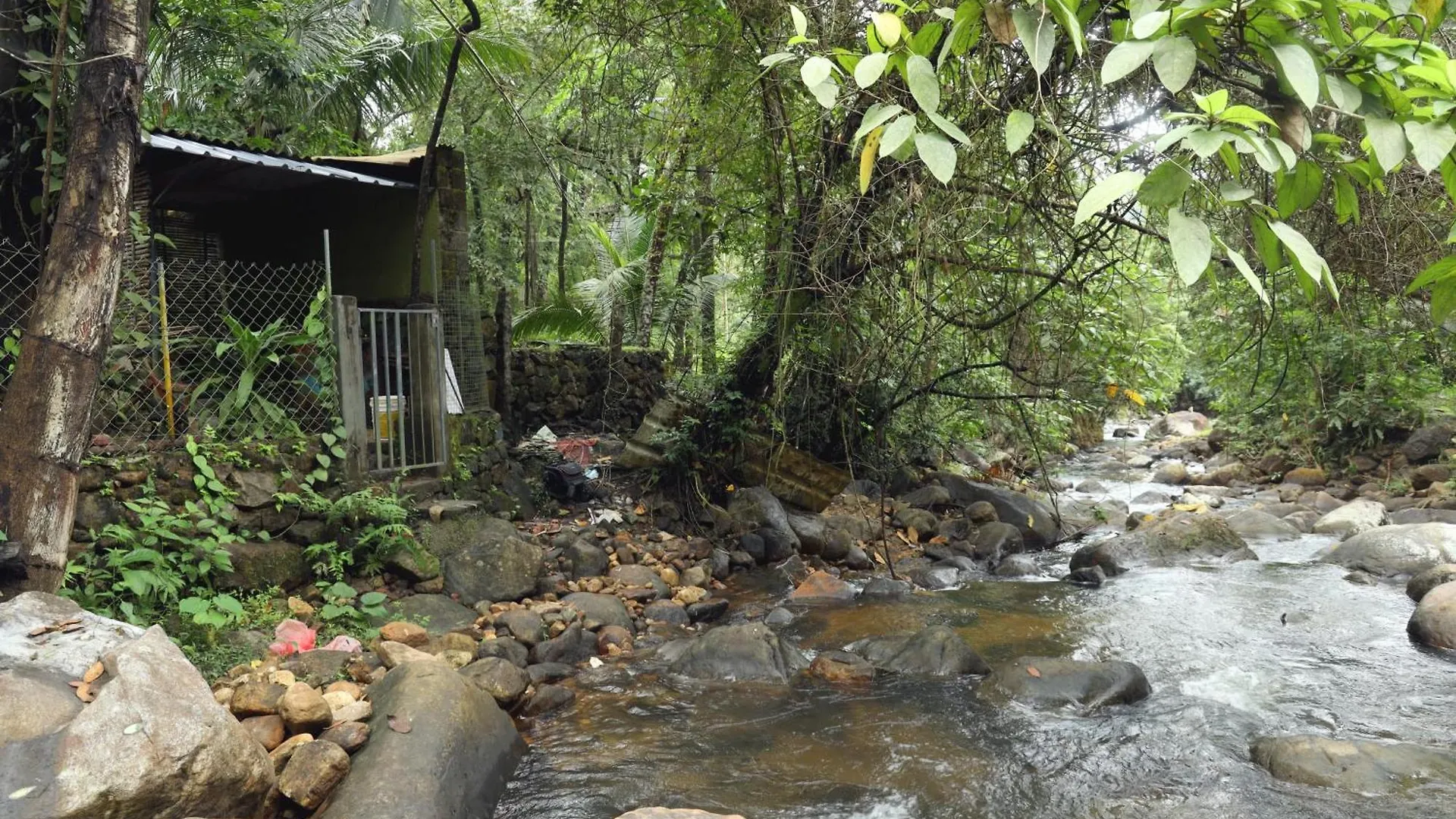 Holiday home Creek-Shore Villa Kallar